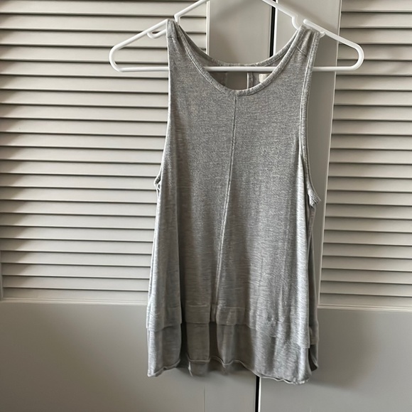 Madewell Tops - Madewell tank top with cut out